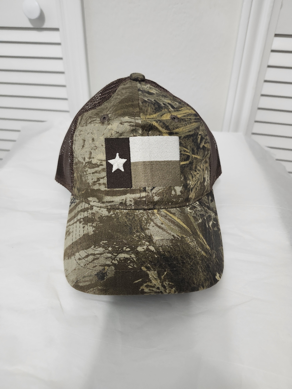 Camo Trucker Hat with Star Patch - Brown/Olive